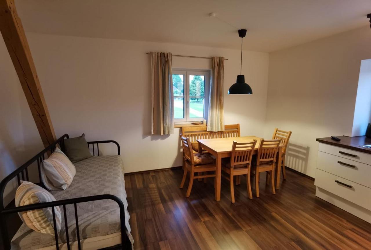 Niedergerner Alpaka Ranch Apartment Haiming ภายนอก รูปภาพ